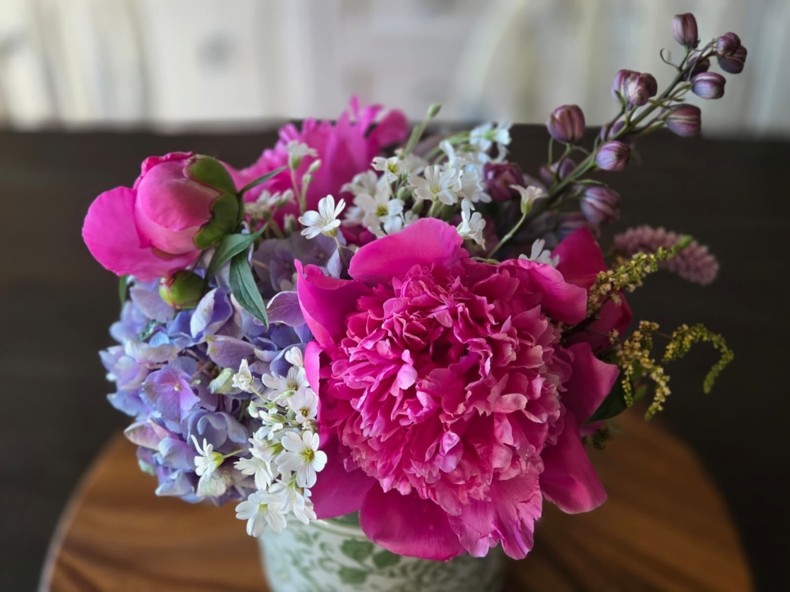 Fresh everyday flower arrangement